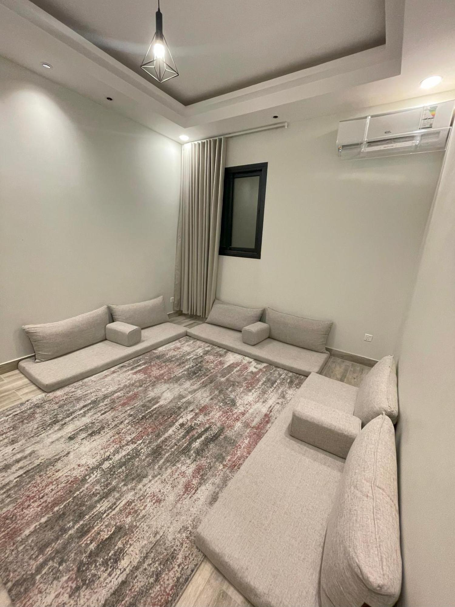 الأندلس مميزة و قريبة من الخدمات Apartment Riyadh